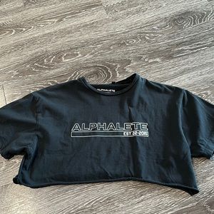 Alphalete Cropped Top